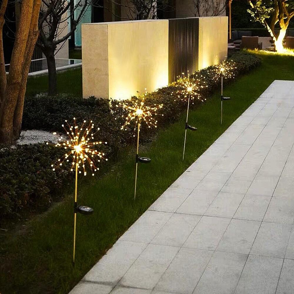 Ogrodowa lampa solarna FireWork's Interior Dream 90 LEDów Ciepły biały 